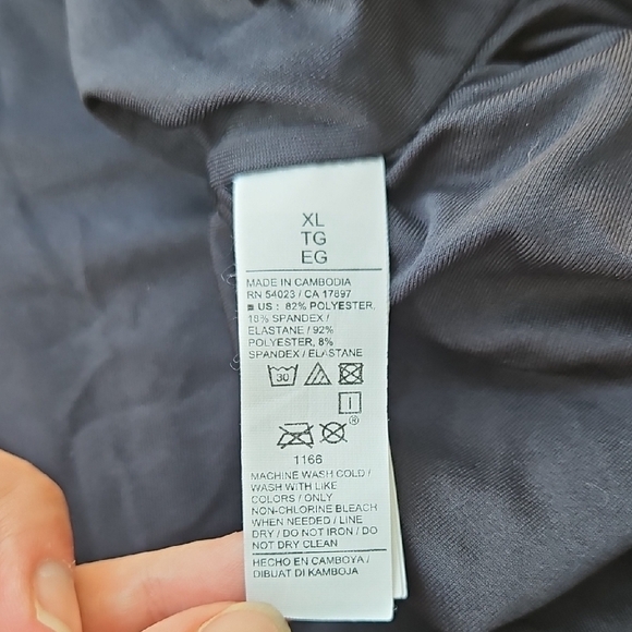 Old Navy 2pc Maternity Swimsuit XL - Picture 12 of 12